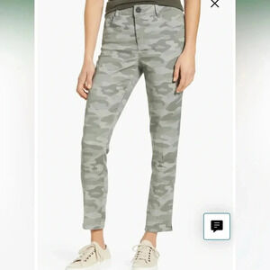 Wit & Wisdom Woman’s Camo Cropped Pants Size 2 High Waist Color Stormy Sea NEW